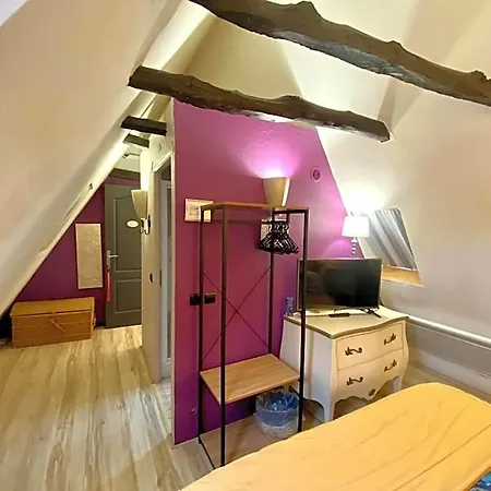 La Clef Des Songes - Au Calme, Au Coeur De Sarlat, 2 Minutes A Pied De La Cite Medievale - Climatisation - Petits Dejeuners Fait Maison - Parking Gratuit - Option Et Massages - Piscine De Saison A 400m Hotell 4*