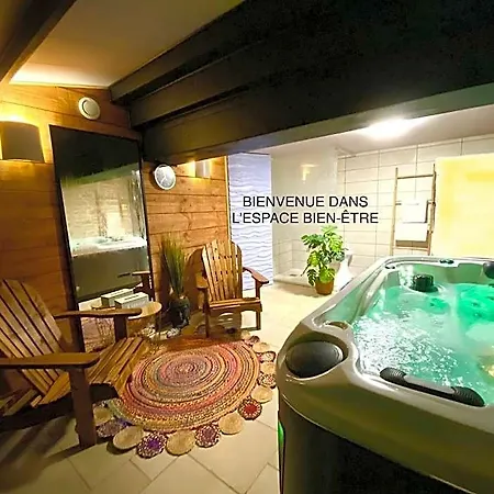 Hotell La Clef Des Songes - Au Calme, Au Coeur De Sarlat, 2 Minutes A Pied De La Cite Medievale - Climatisation - Petits Dejeuners Fait Maison - Parking Gratuit - Option Et Massages - Piscine De Saison A 400m 4*