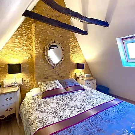 La Clef Des Songes - Au Calme, Au Coeur De Sarlat, 2 Minutes A Pied De La Cite Medievale - Climatisation - Petits Dejeuners Fait Maison - Parking Gratuit - Option Et Massages - Piscine De Saison A 400m 4* Sarlat