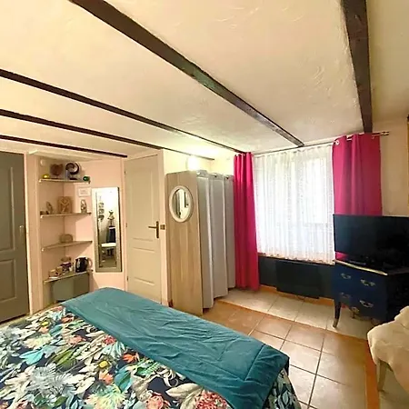 La Clef Des Songes - Au Calme, Au Coeur De Sarlat, 2 Minutes A Pied De La Cite Medievale - Climatisation - Petits Dejeuners Fait Maison - Parking Gratuit - Option Et Massages - Piscine De Saison A 400m Hotell 4*