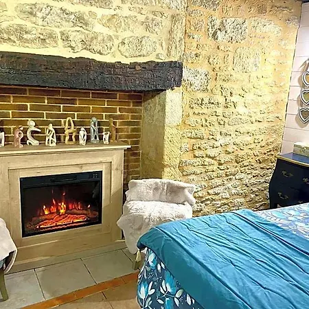 Hotell La Clef Des Songes - Au Calme, Au Coeur De Sarlat, 2 Minutes A Pied De La Cite Medievale - Climatisation - Petits Dejeuners Fait Maison - Parking Gratuit - Option Et Massages - Piscine De Saison A 400m